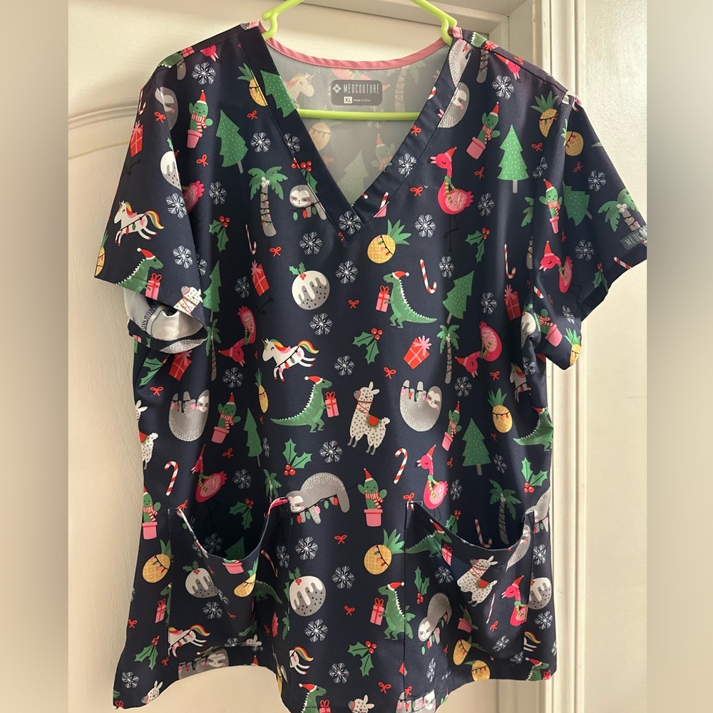 Med Couture Charcoal and Coral Scrub Top